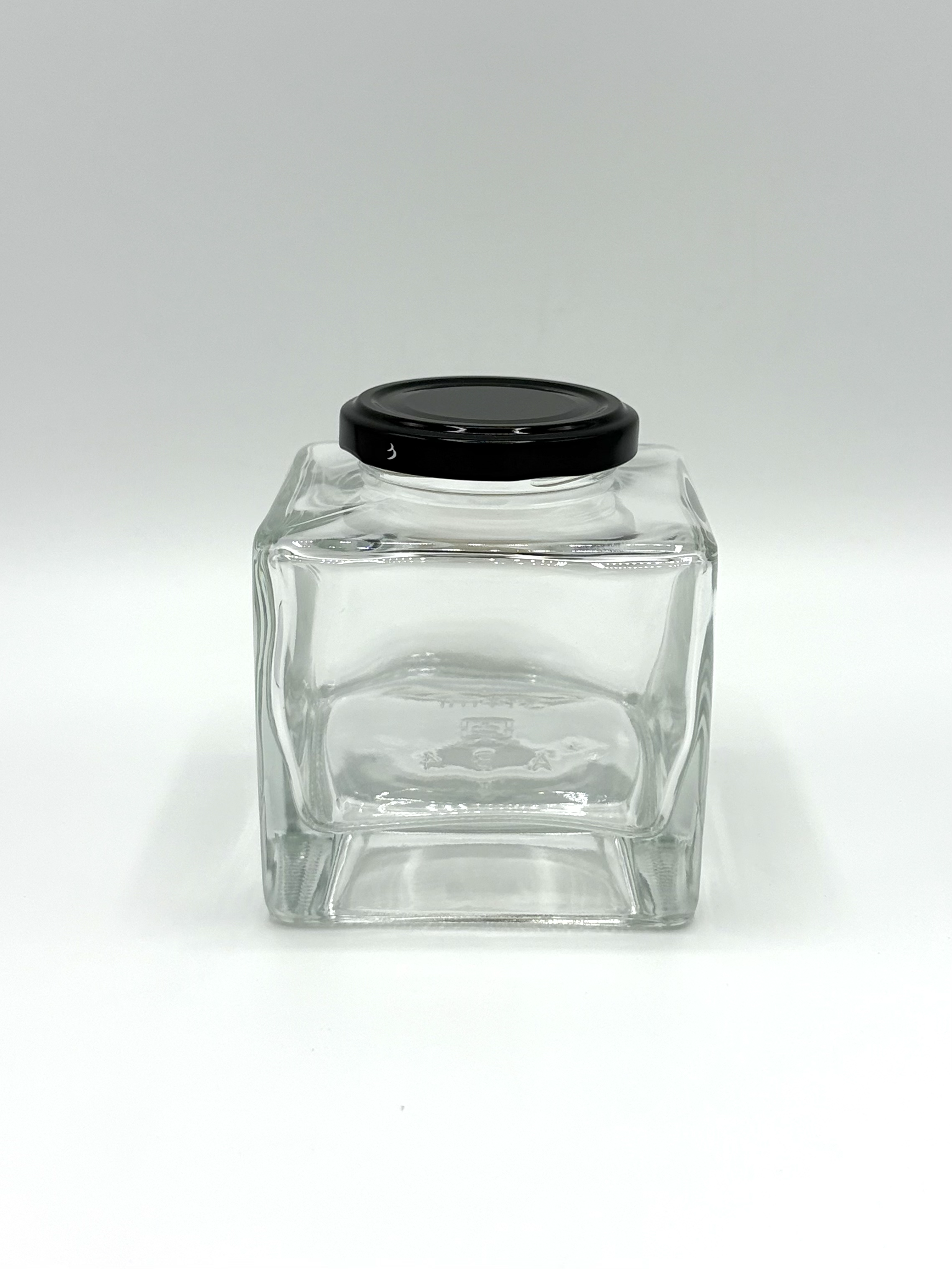 emp_212_to53_noir_2141642940